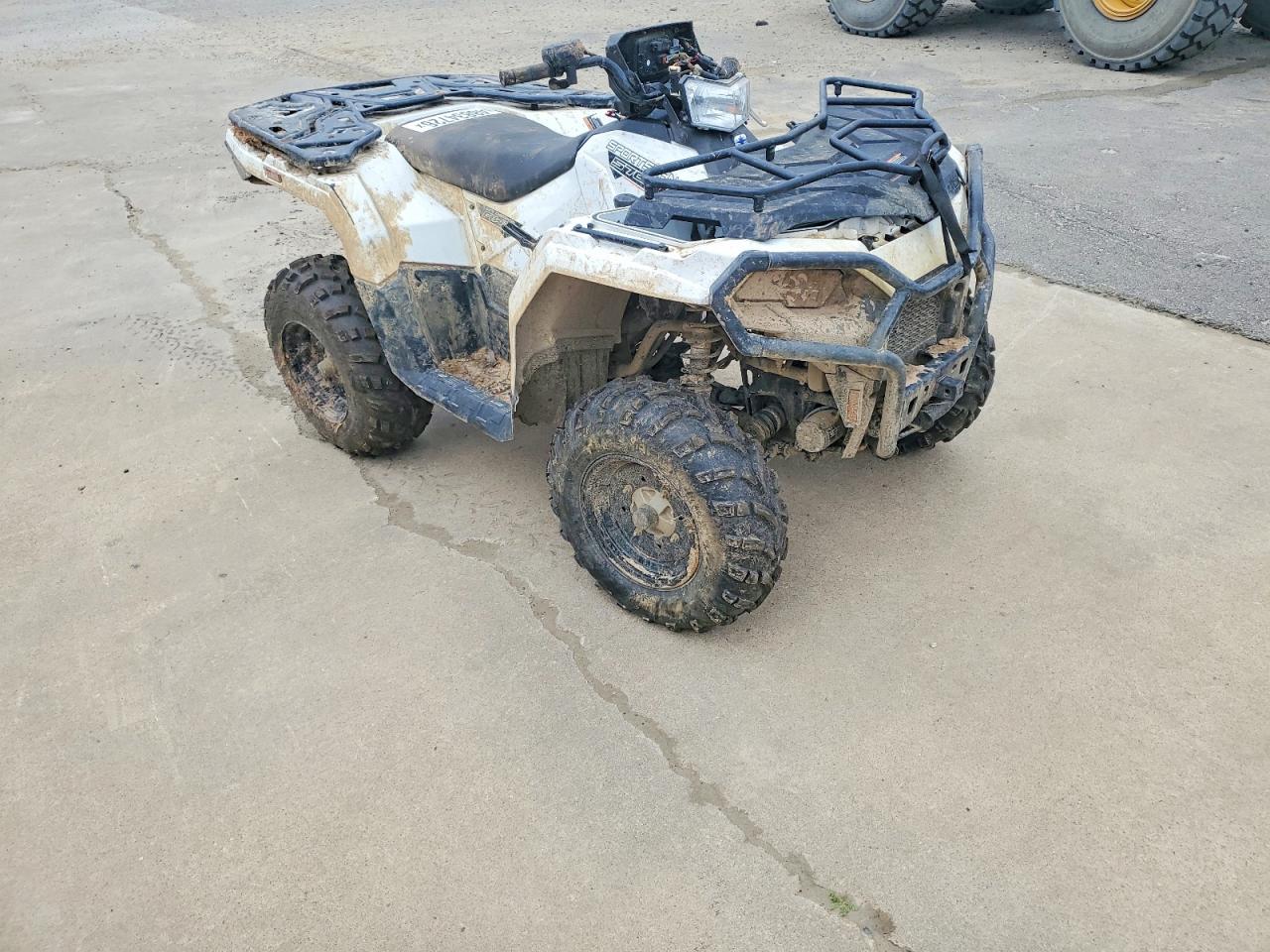 Salvage Polaris Sporstman Image