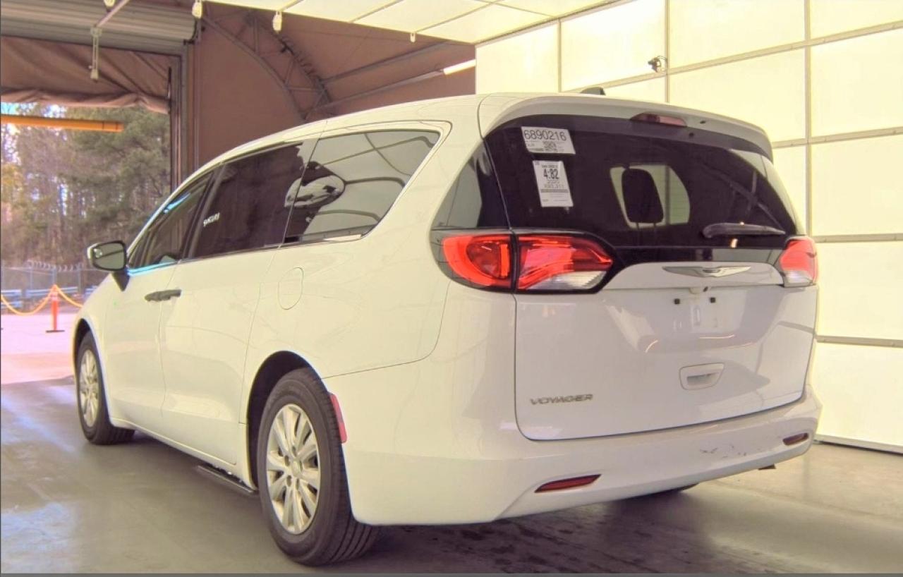 Chrysler Minivan L