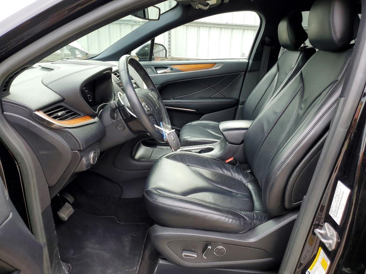 Lincoln MKC Select