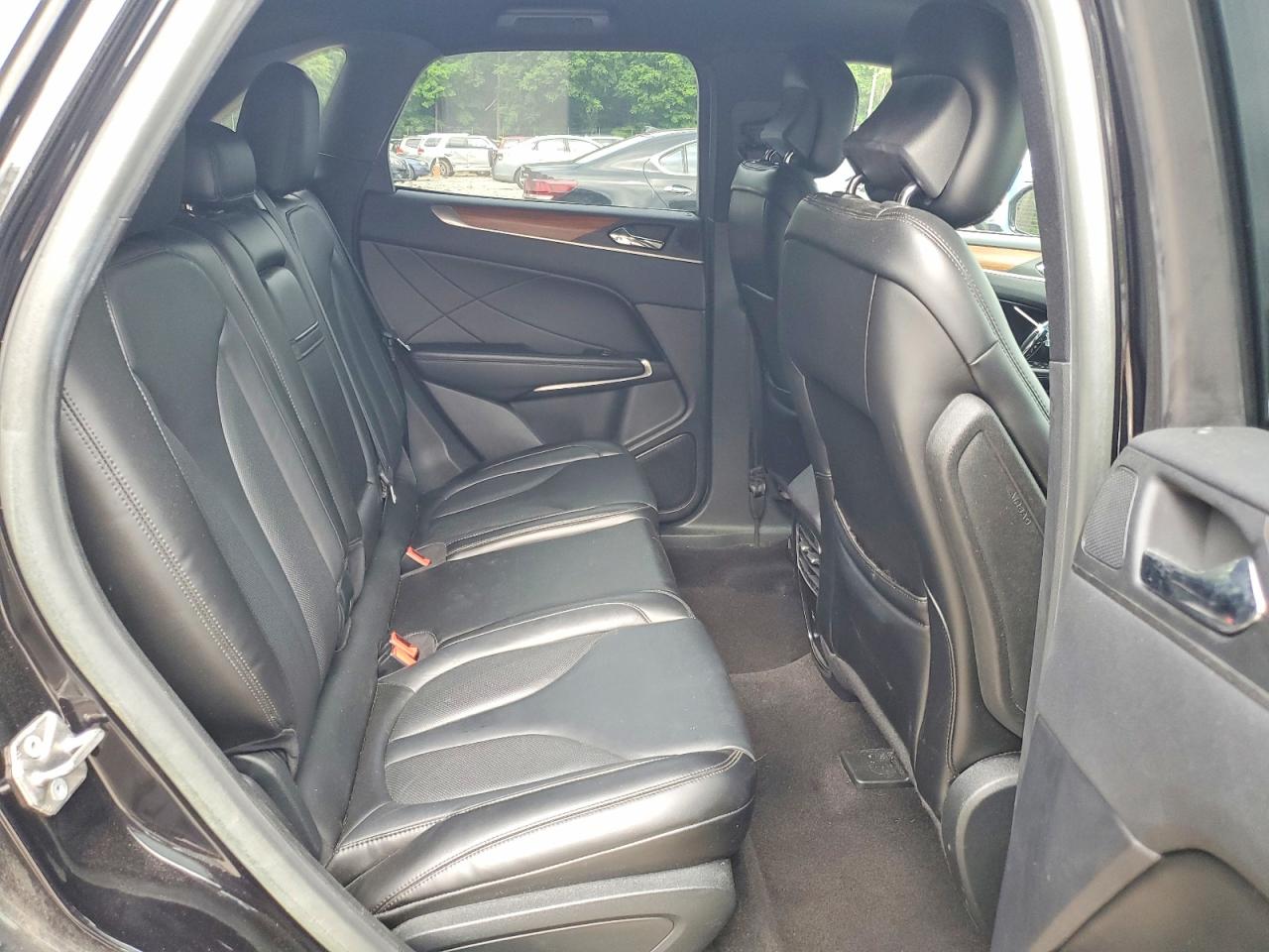 Lincoln MKC Select