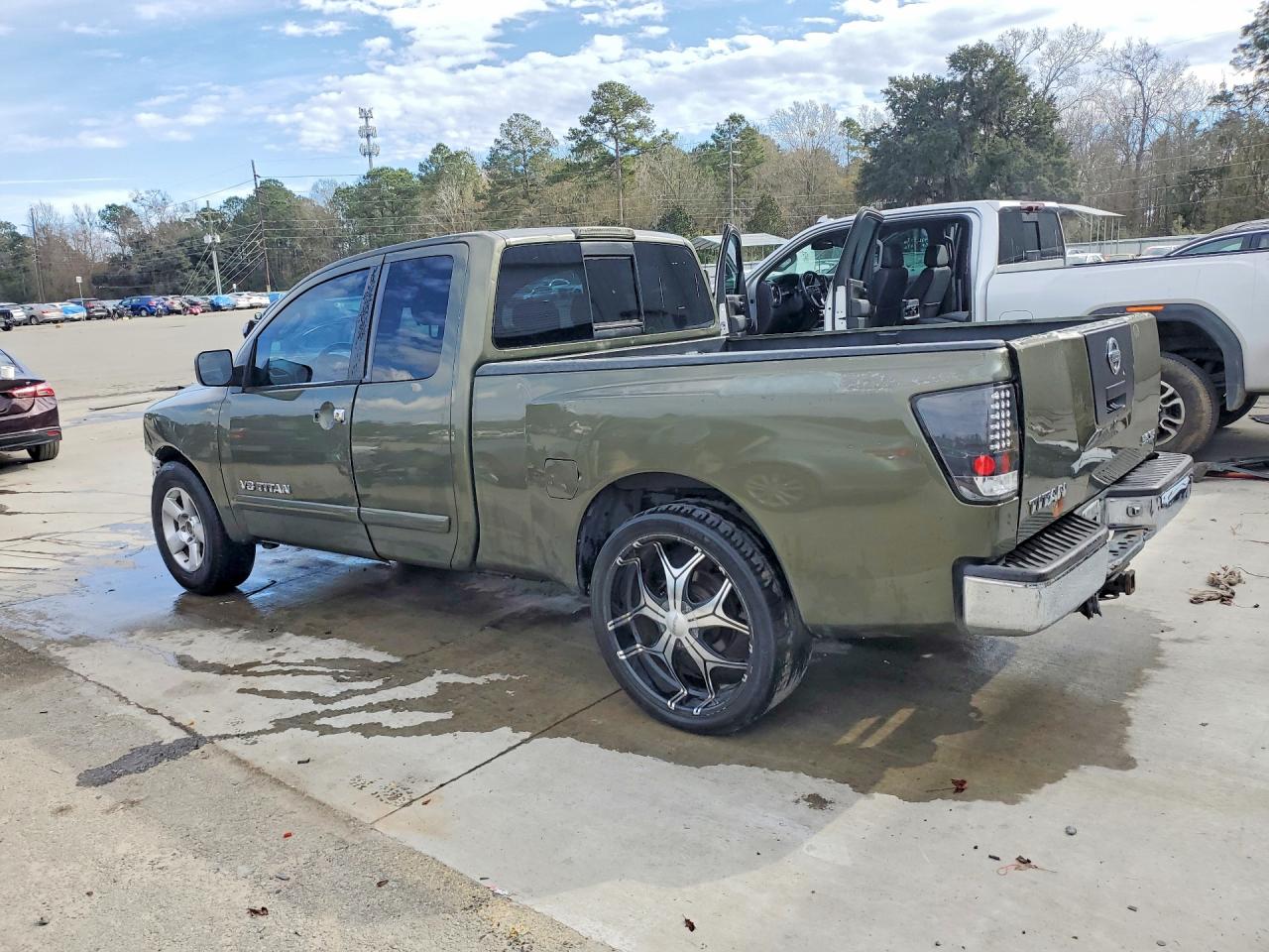 Nissan Titan