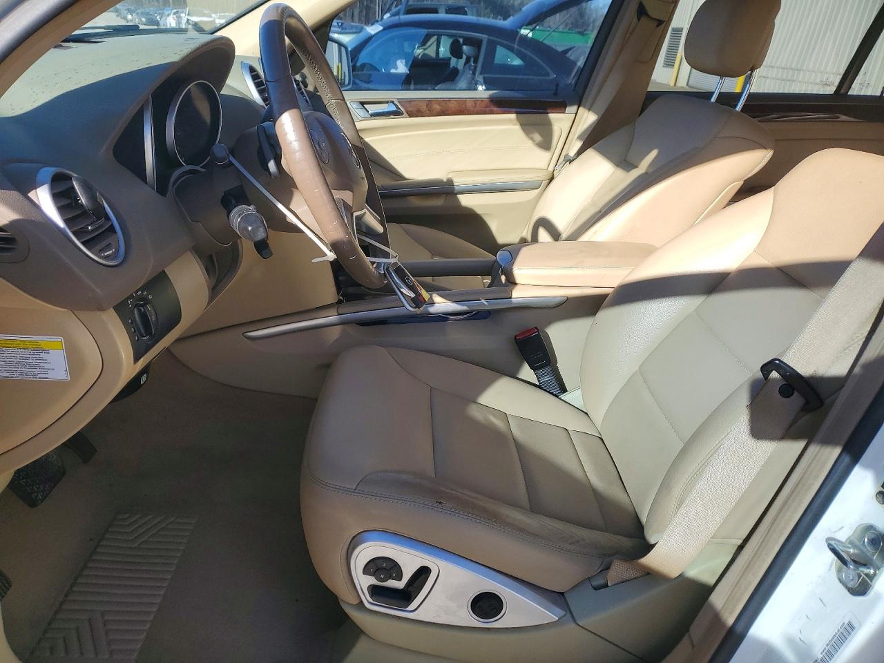 Mercedes-Benz M-Class 350