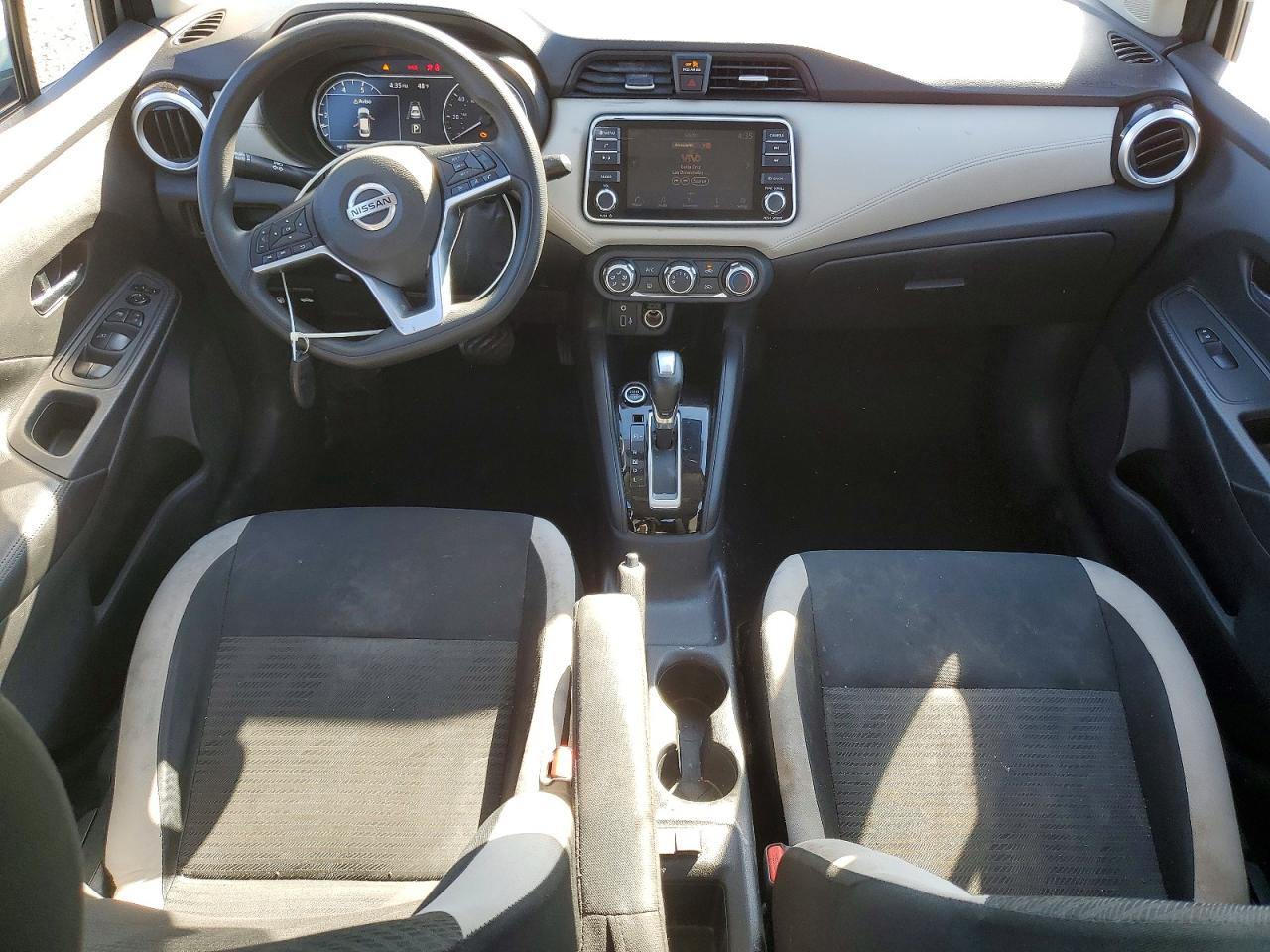 Nissan Versa Sv