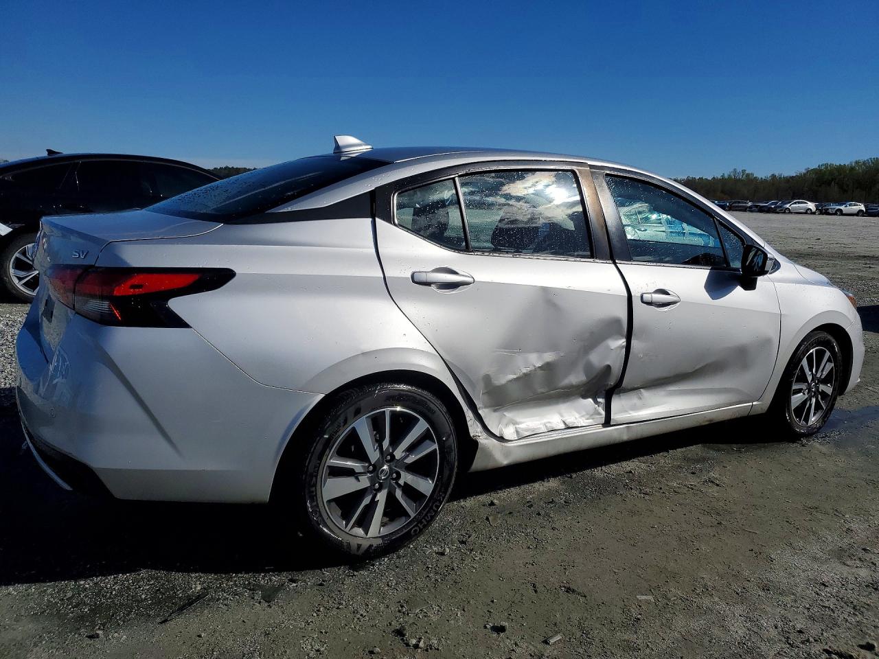 Nissan Versa Sv