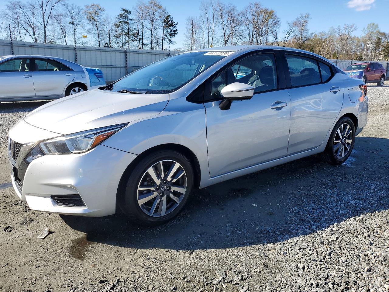 Salvage Nissan Versa Image