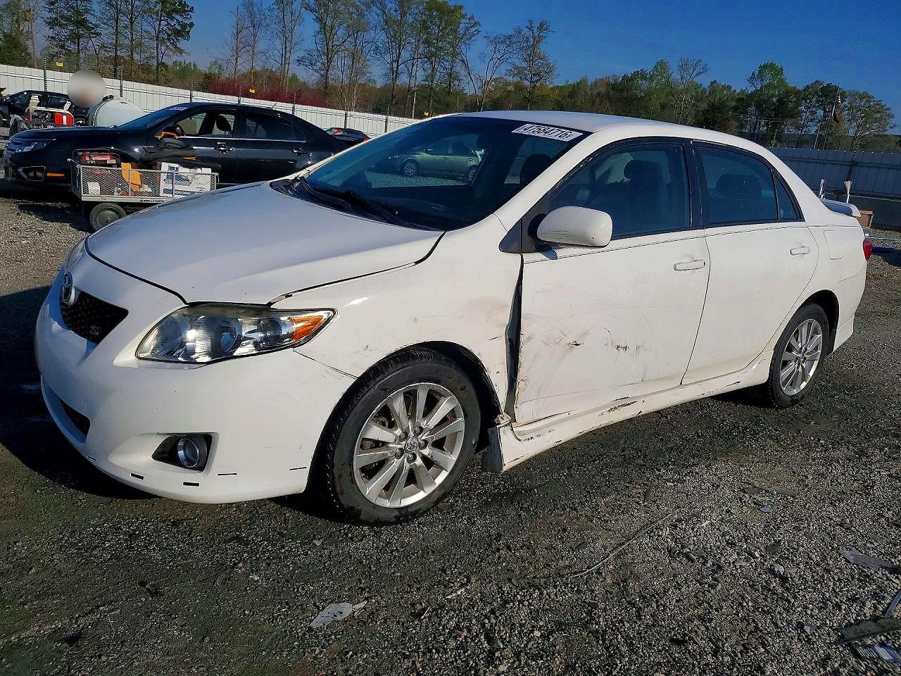 Salvage Toyota Corolla Image