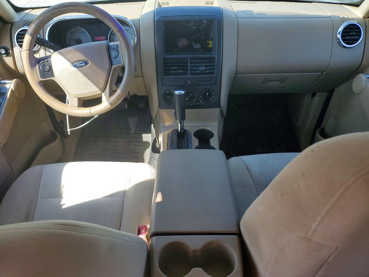 Ford Explorer Xlt