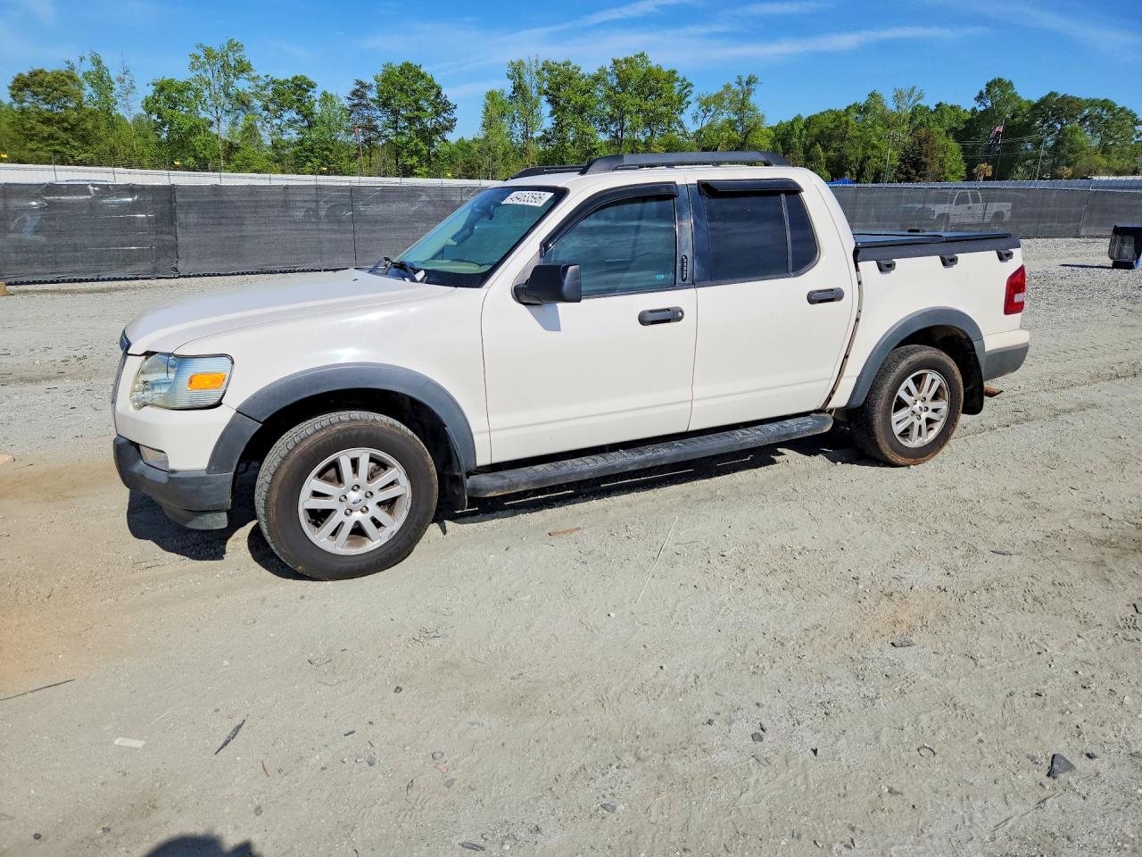 Salvage Ford Explorer Image