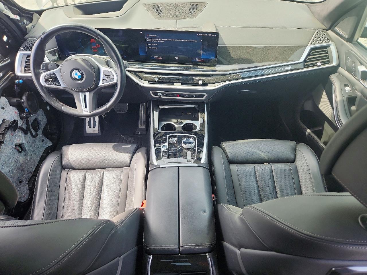 BMW X Series M60i