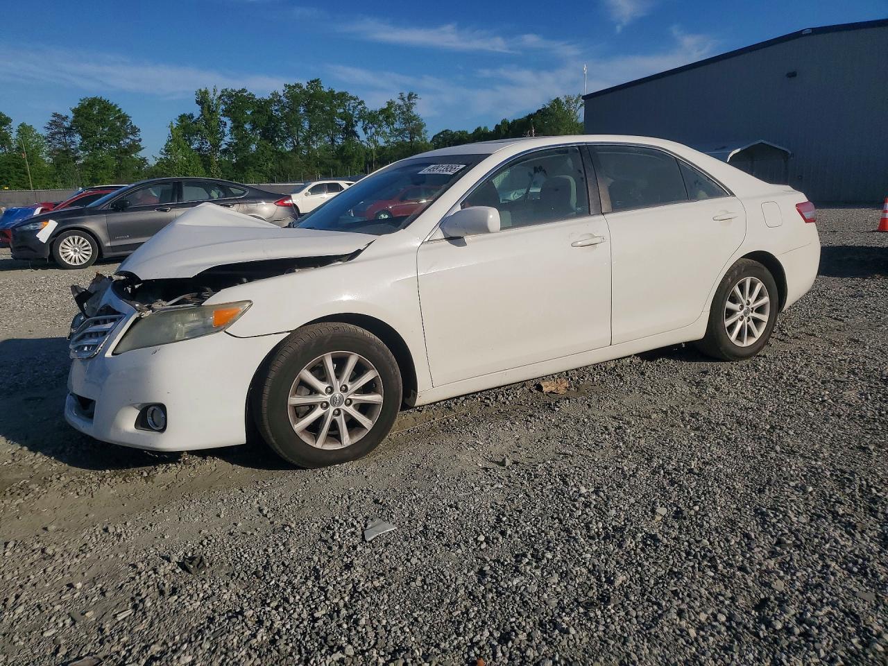 Salvage Toyota Camry Image