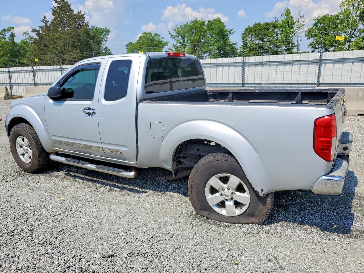 Nissan Frontier S