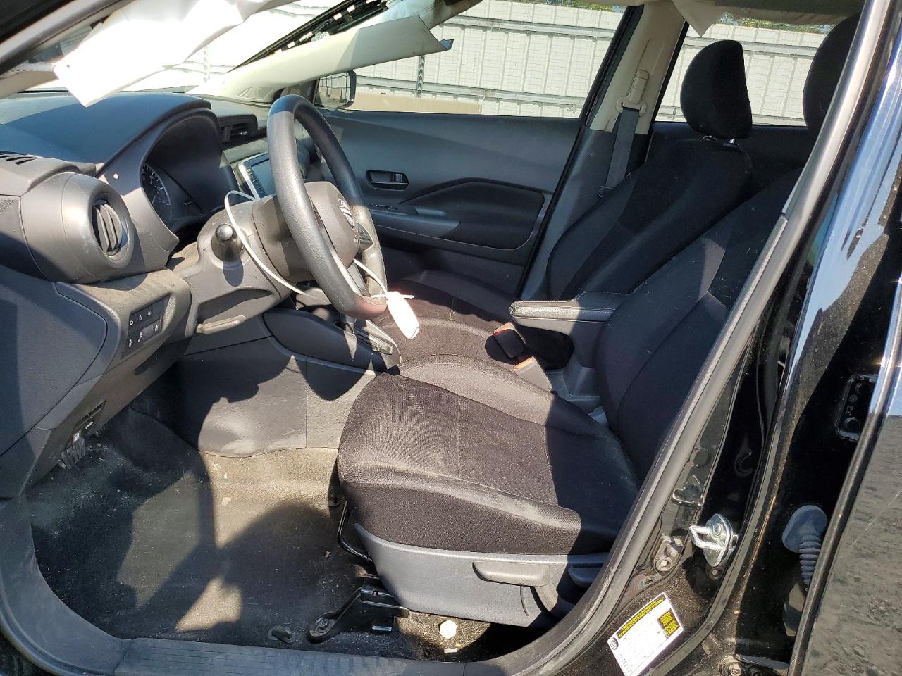 Nissan Kicks S