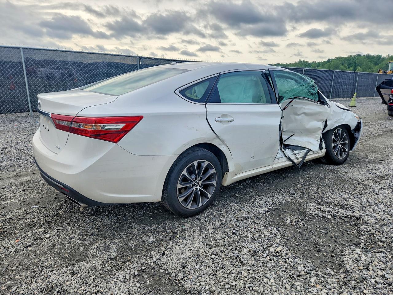 Toyota Avalon Xle