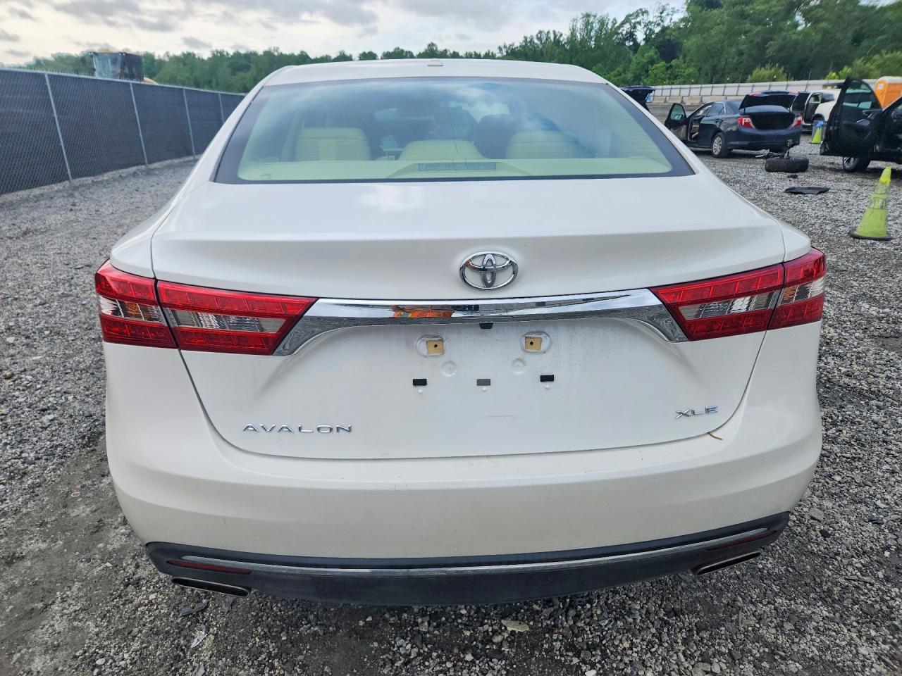Toyota Avalon Xle