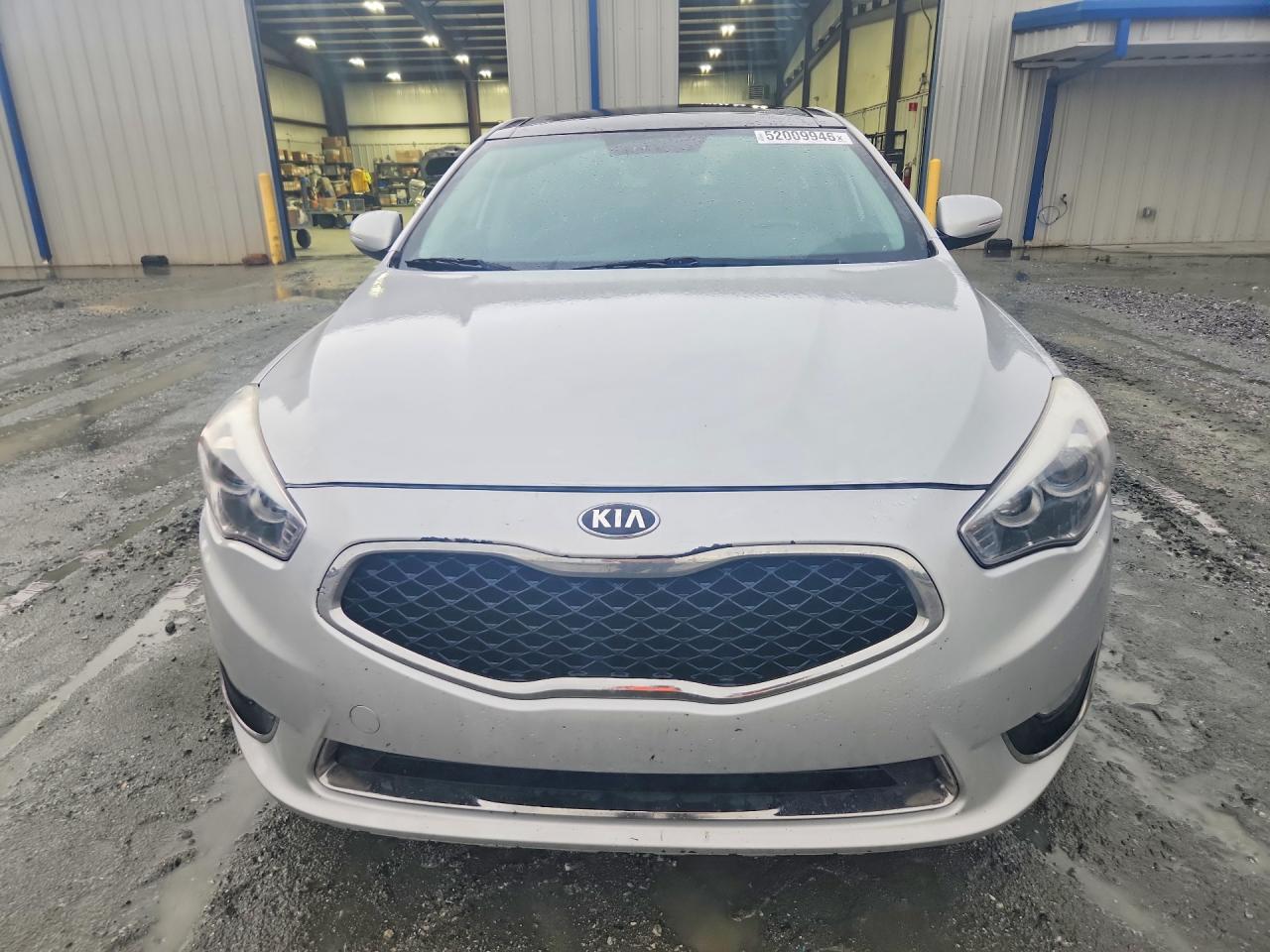 Kia Cadenza Luxury