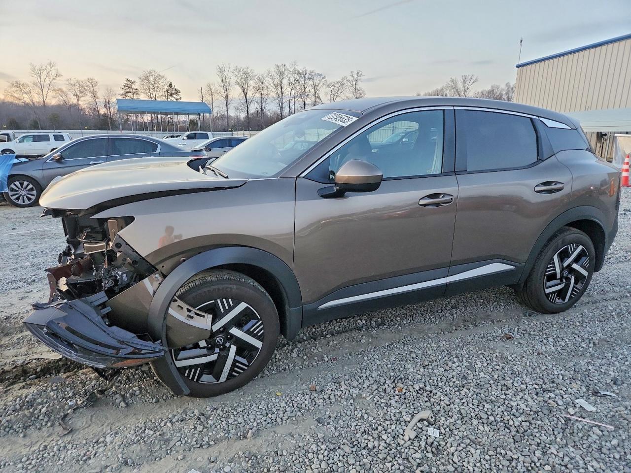 Salvage Nissan Kicks Image
