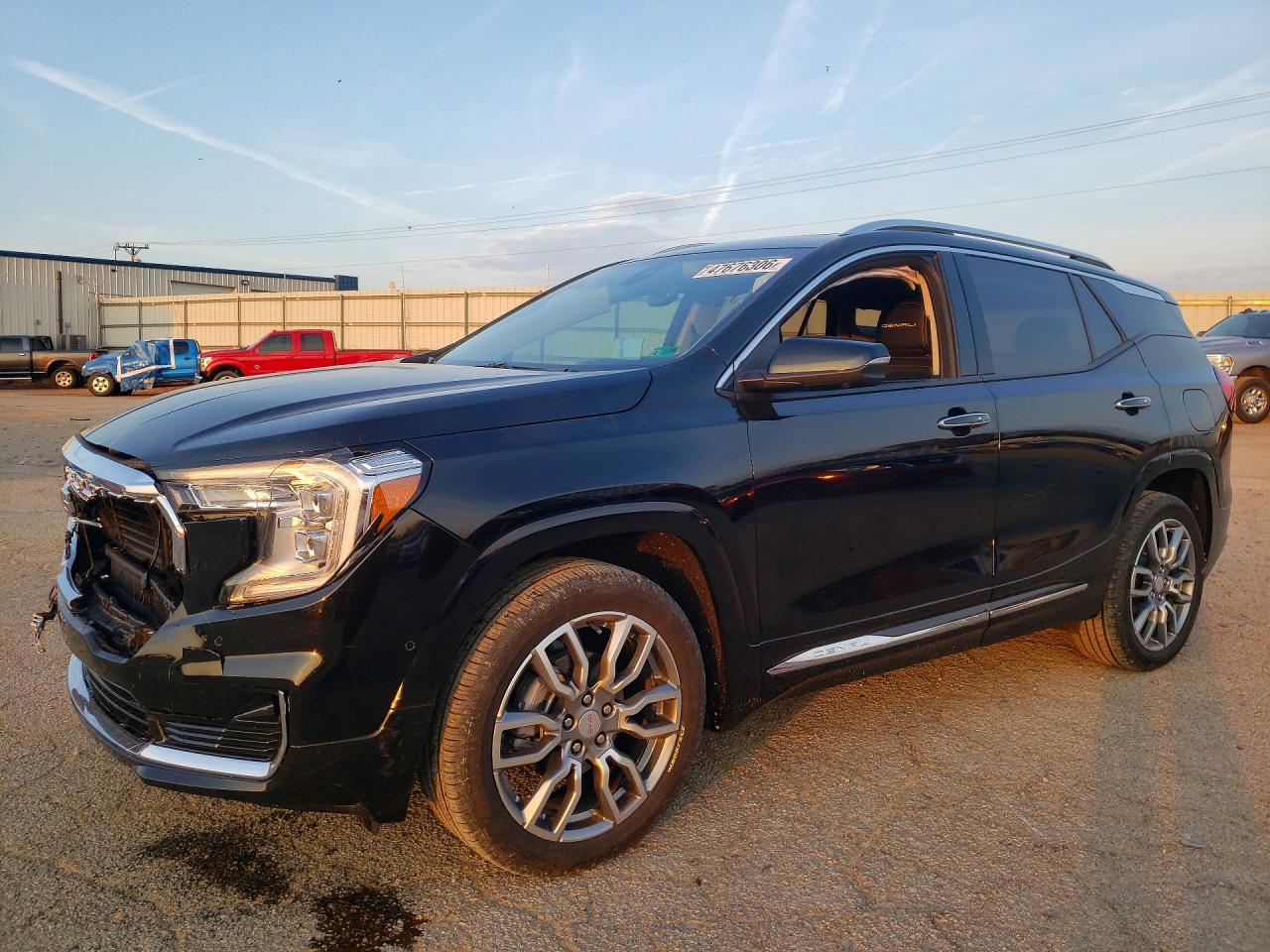 Salvage GMC Terrain Image