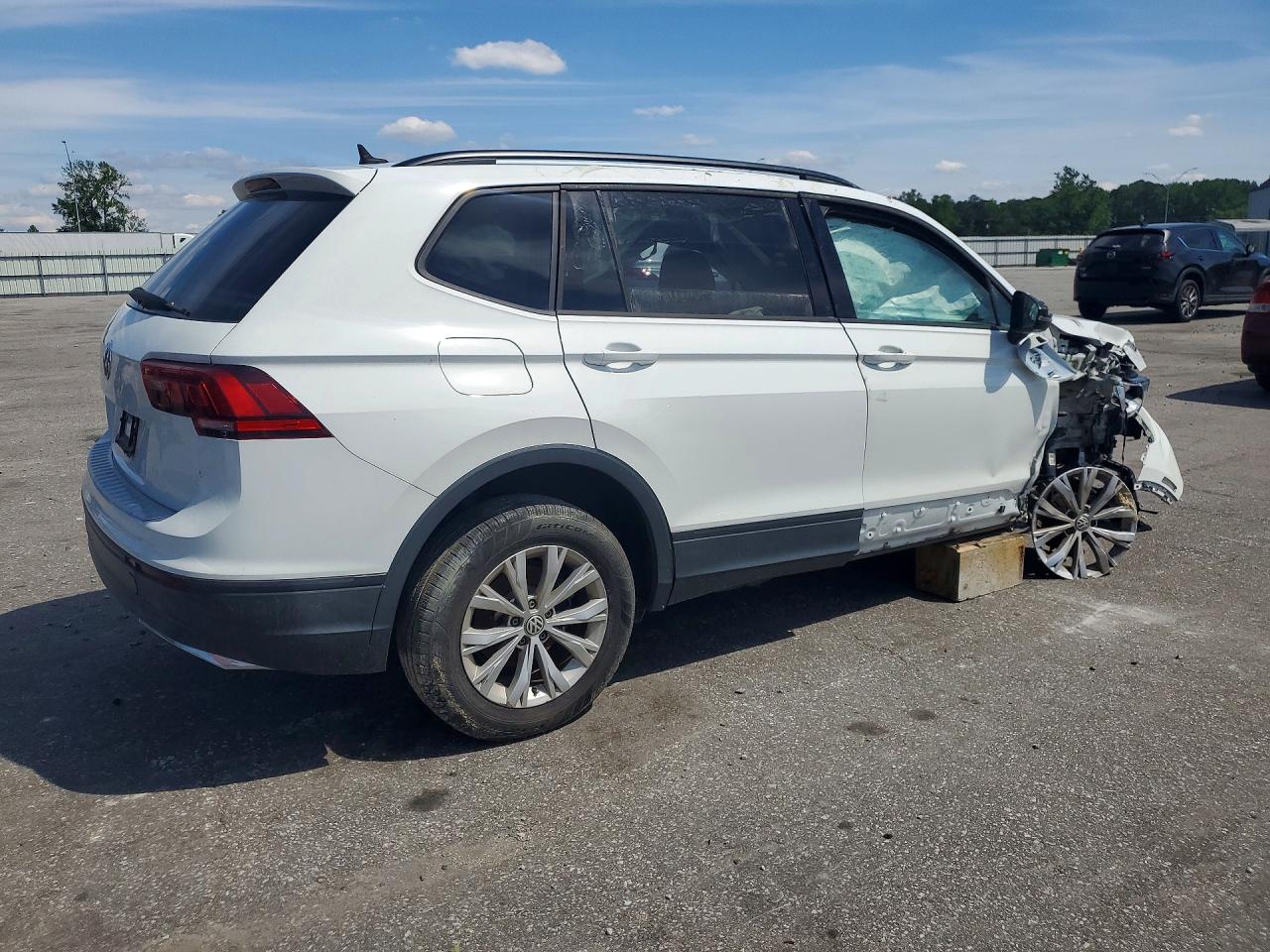 Volkswagen Tiguan S