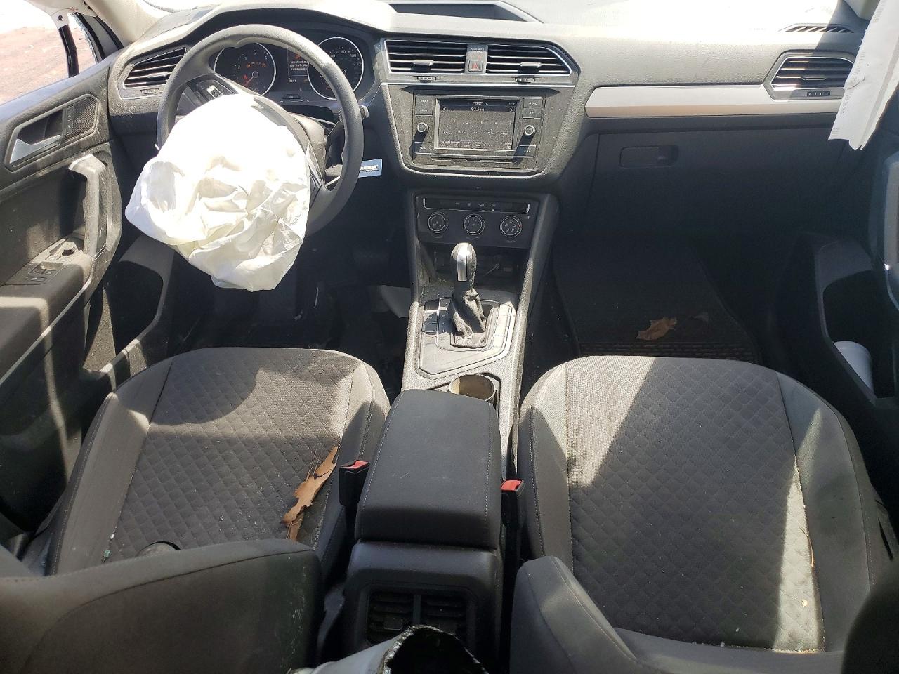 Volkswagen Tiguan S