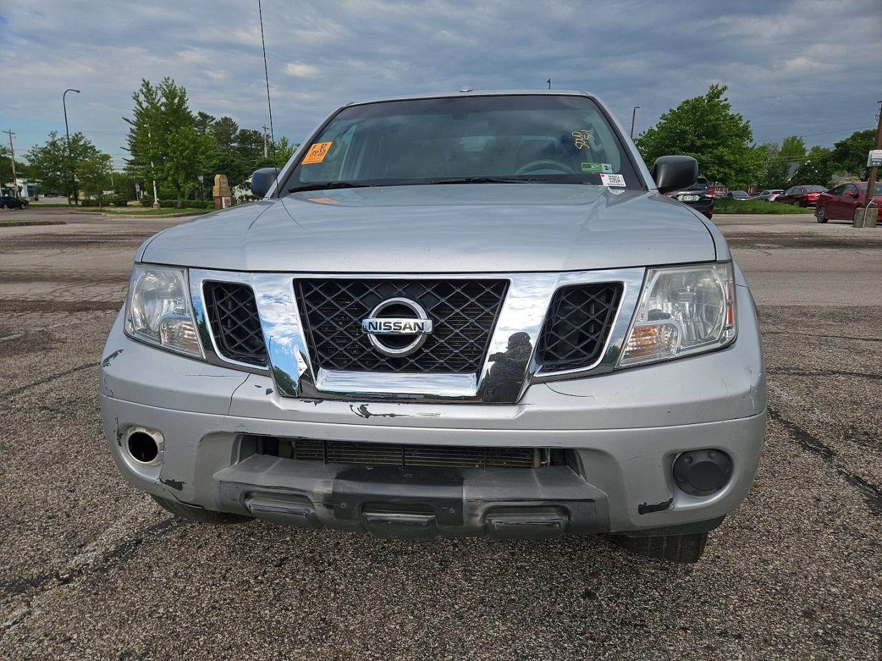 Nissan Frontier S