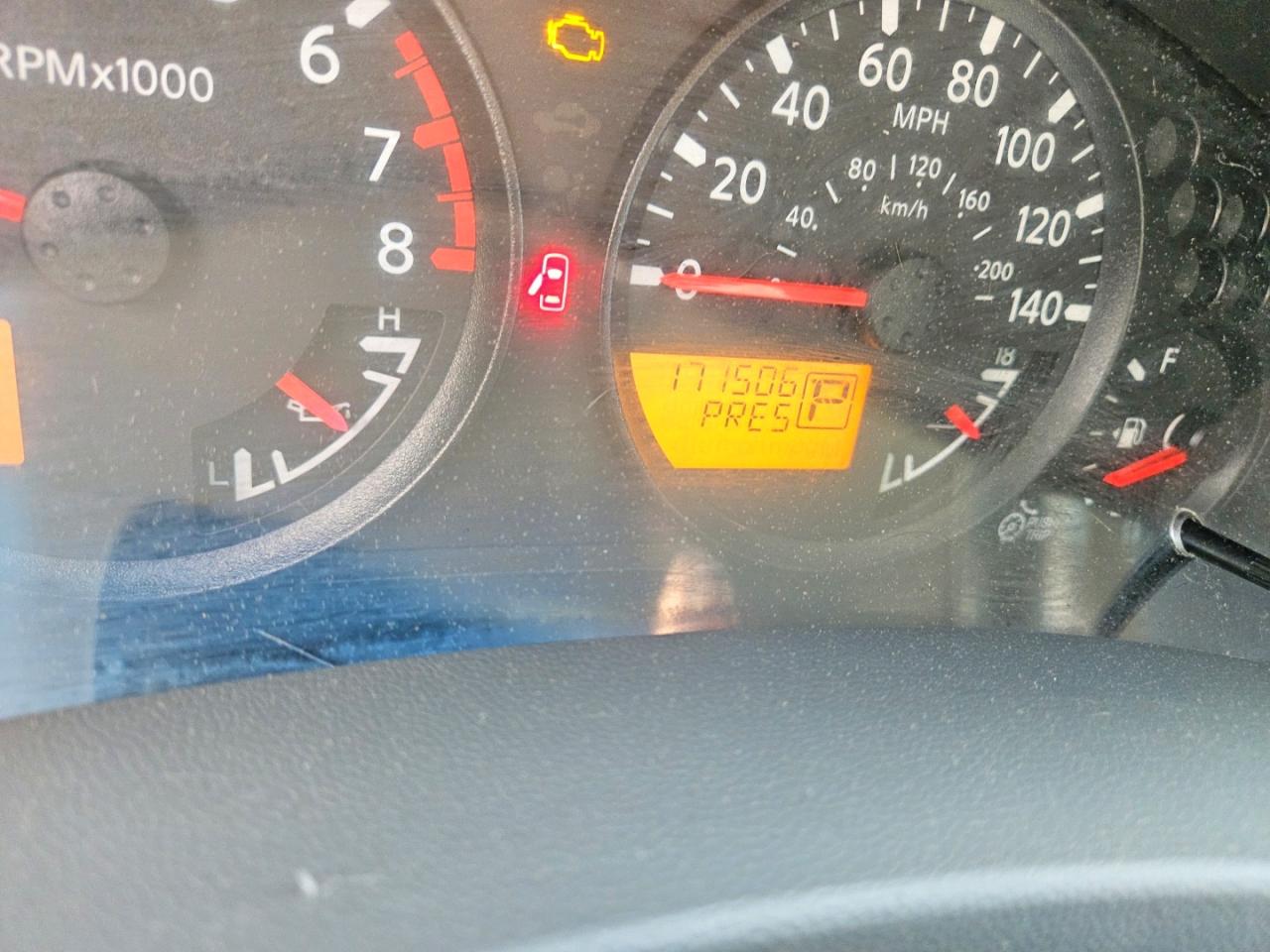 Nissan Frontier S