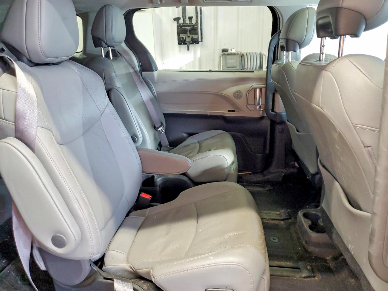Toyota Sienna Limited