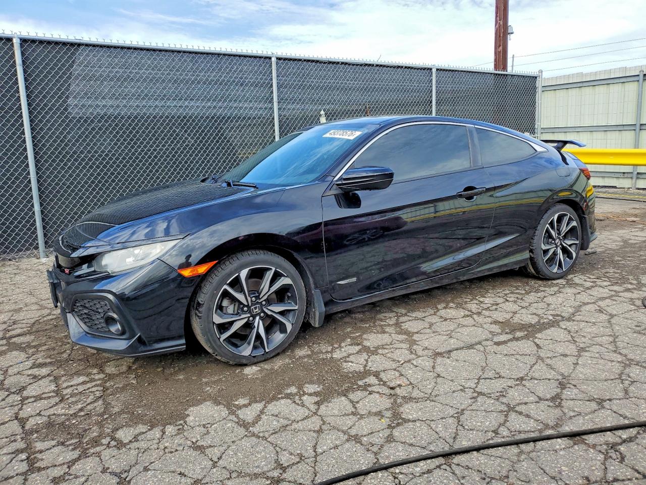 Salvage Honda Civic Image