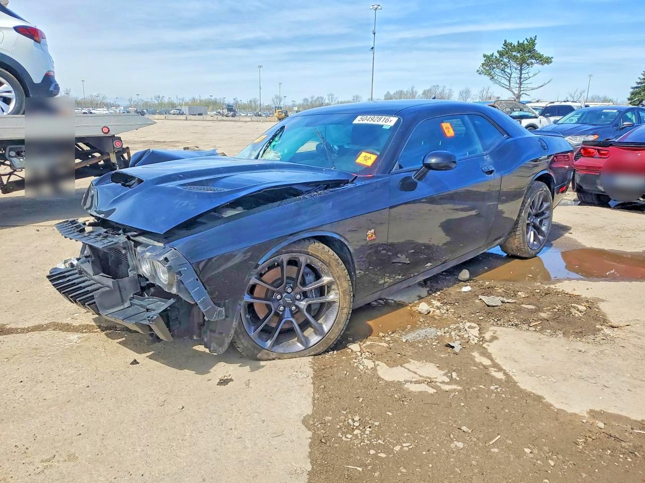 Salvage Dodge Challenger Image