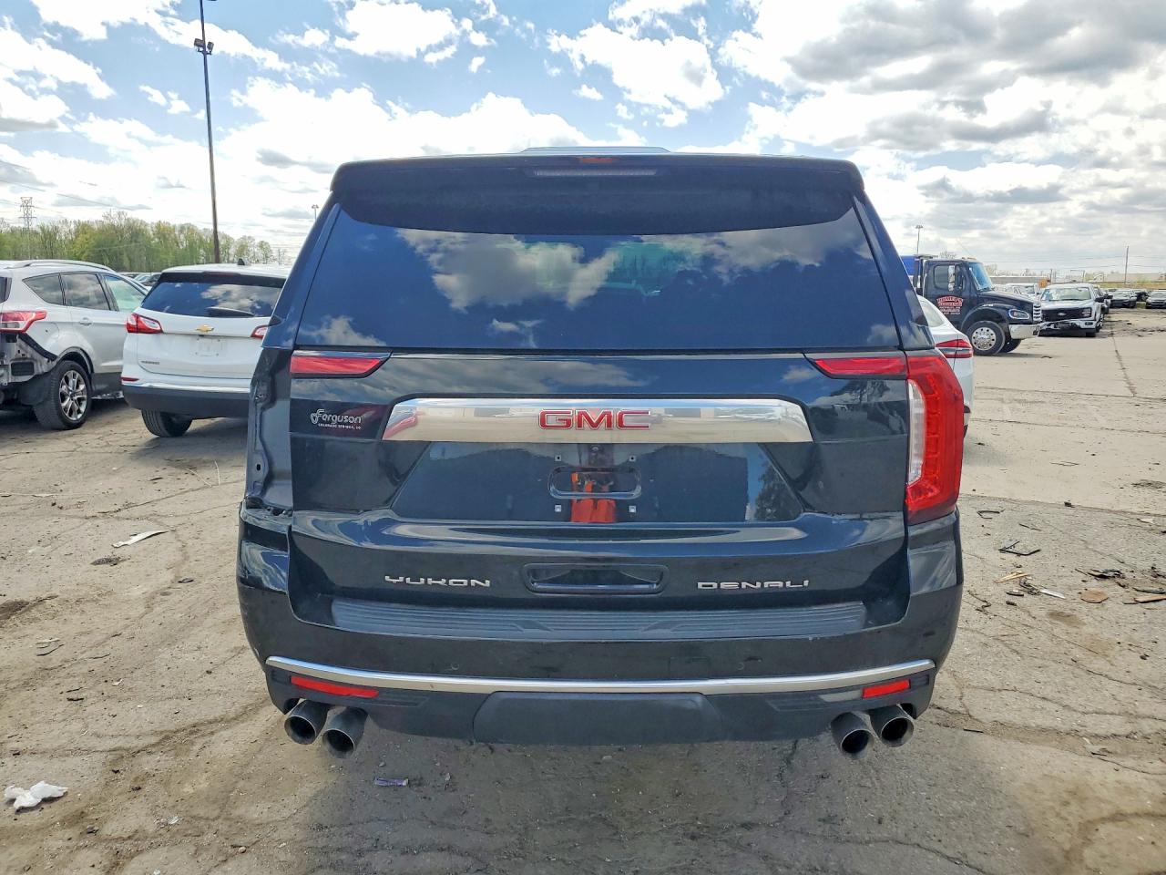 GMC Yukon Denali