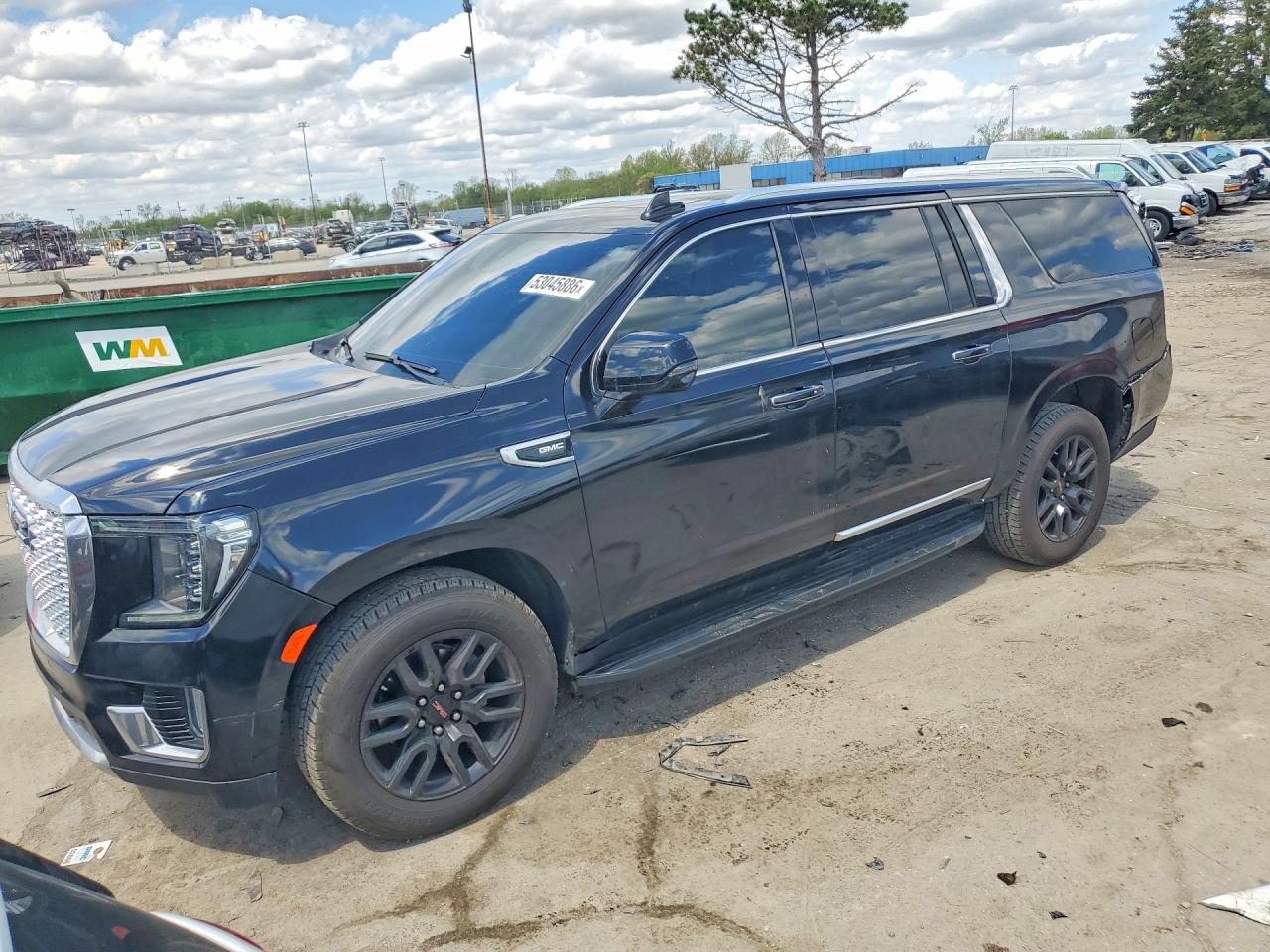 Salvage GMC Yukon Image
