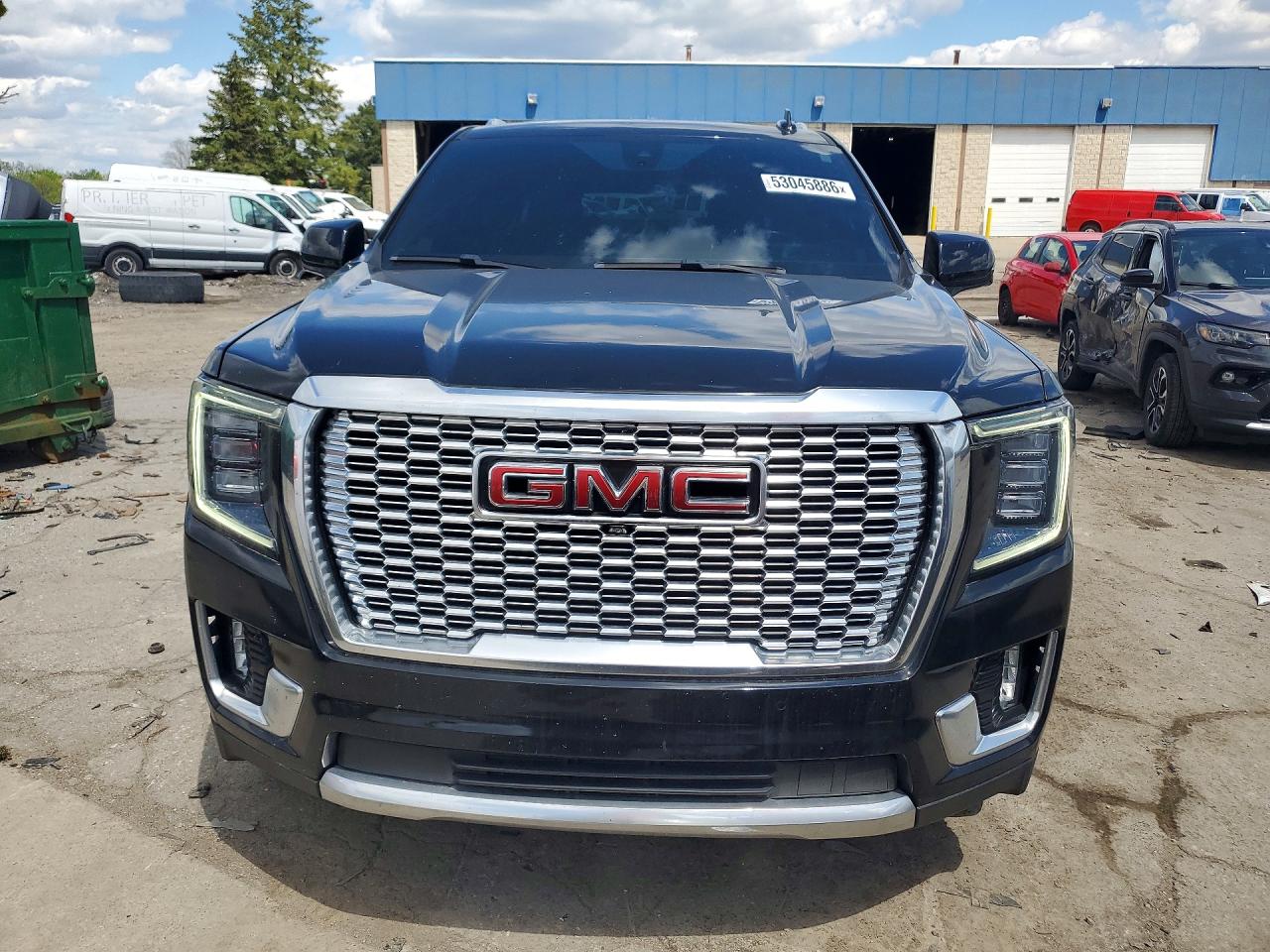 GMC Yukon Denali