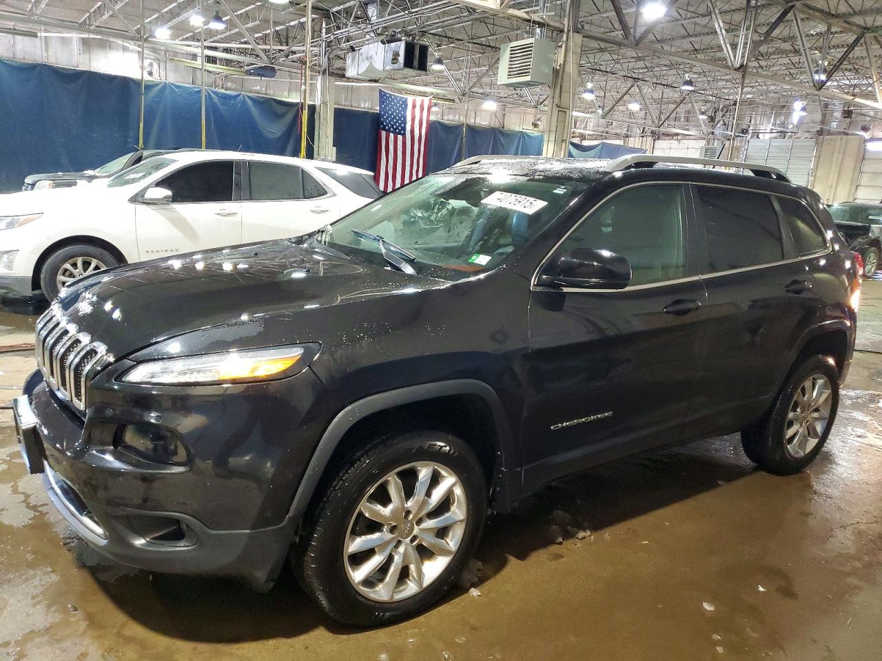 Salvage Jeep Cherokee Image