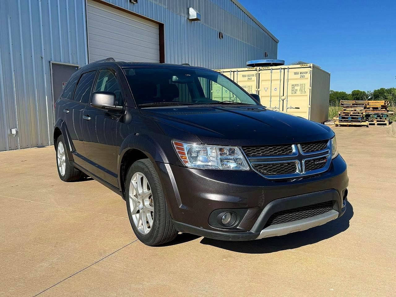 Salvage Dodge Journey Image