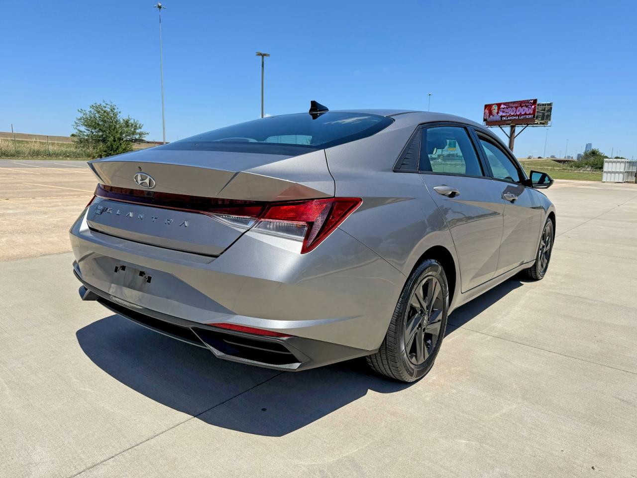 Hyundai ELANTRA Sel