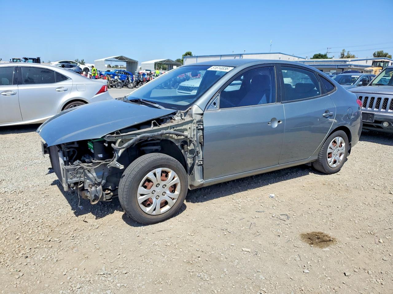 Salvage Hyundai ELANTRA Image