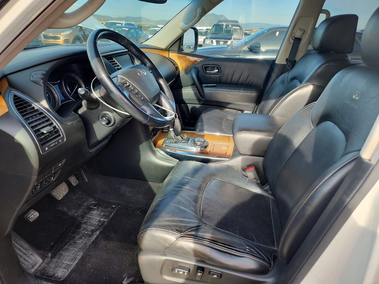 INFINITI Qx Base