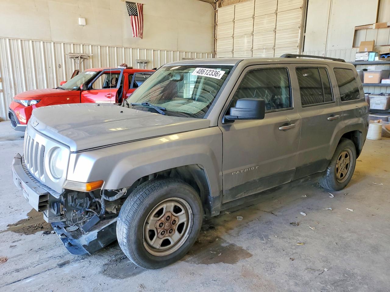 Salvage Jeep Patriot Image