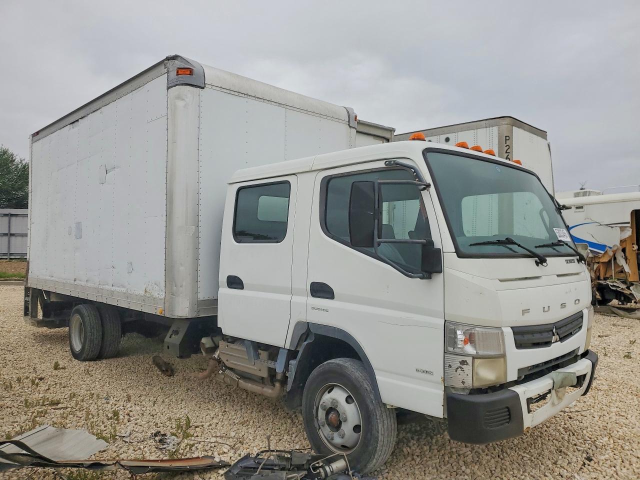 Mitsubishi Medium Duty Box Trucks