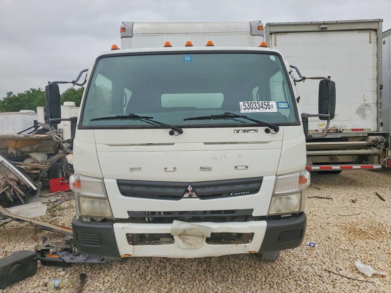 Mitsubishi Medium Duty Box Trucks