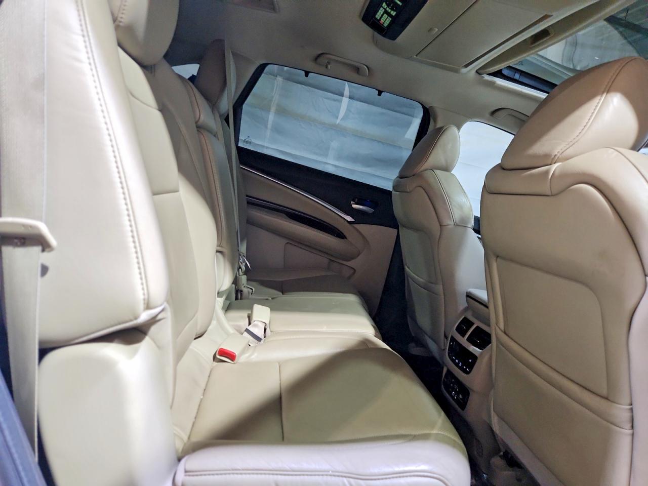 Acura MDX Advance