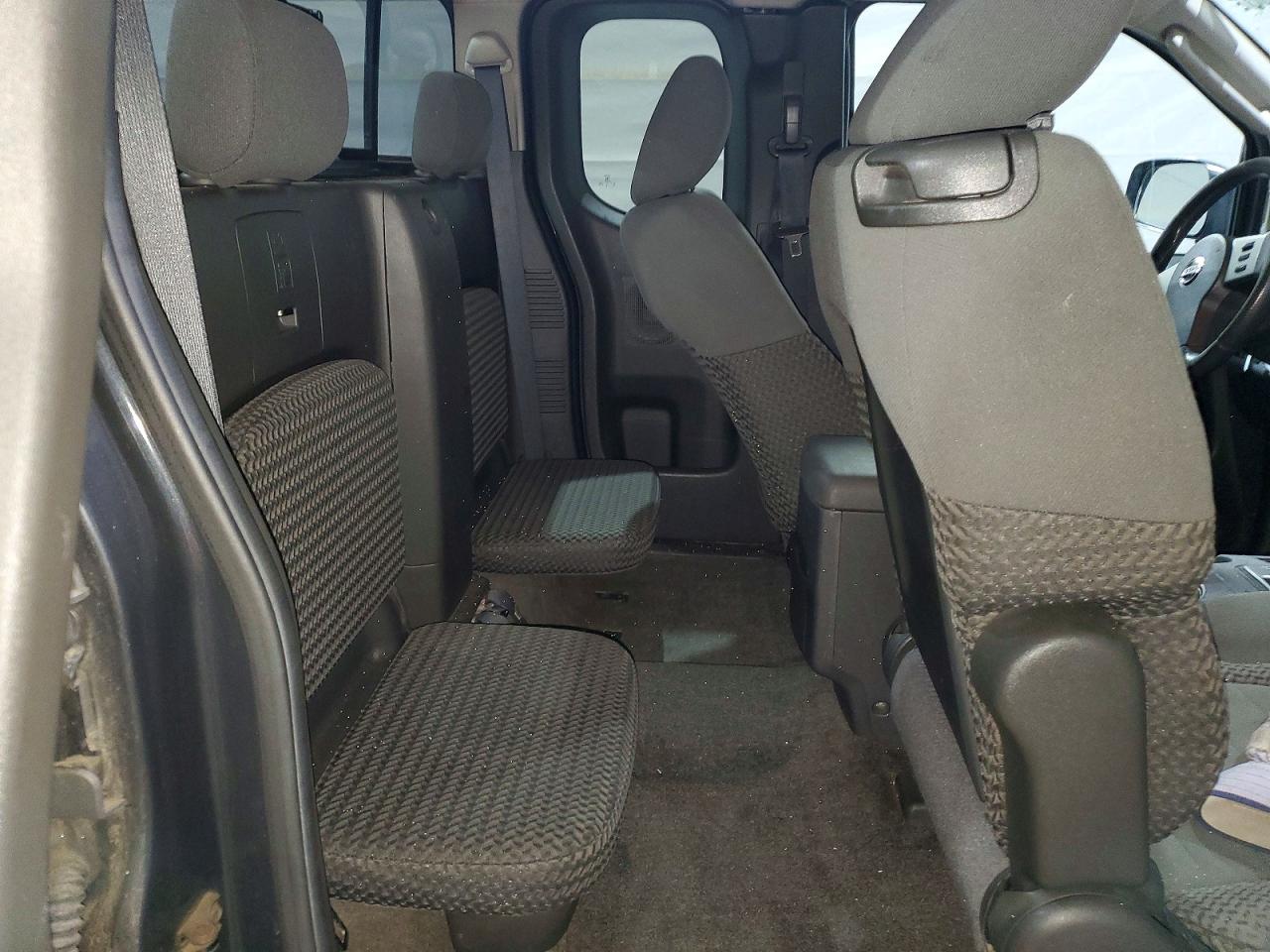 Nissan Frontier Se V6