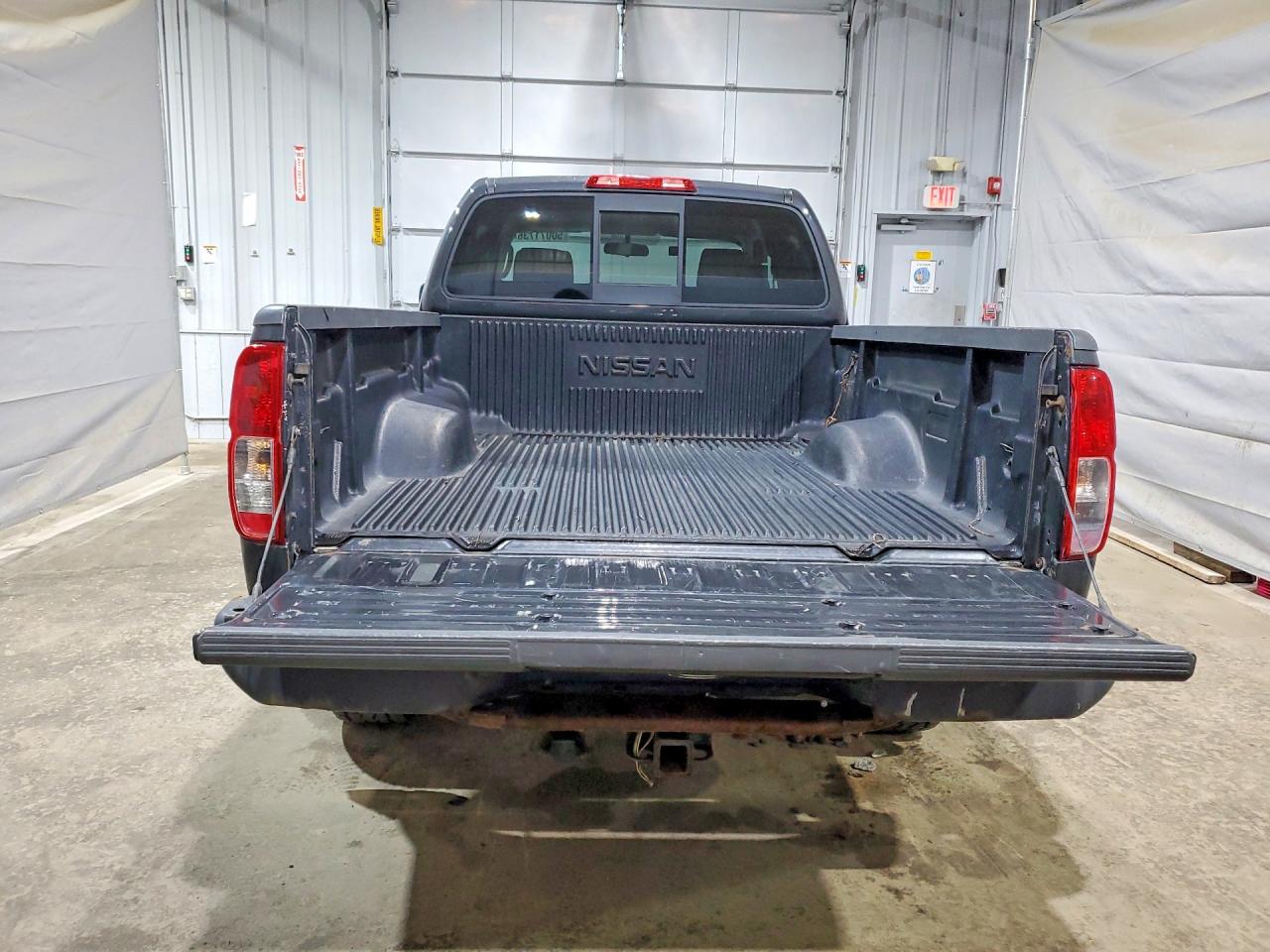 Nissan Frontier Se V6