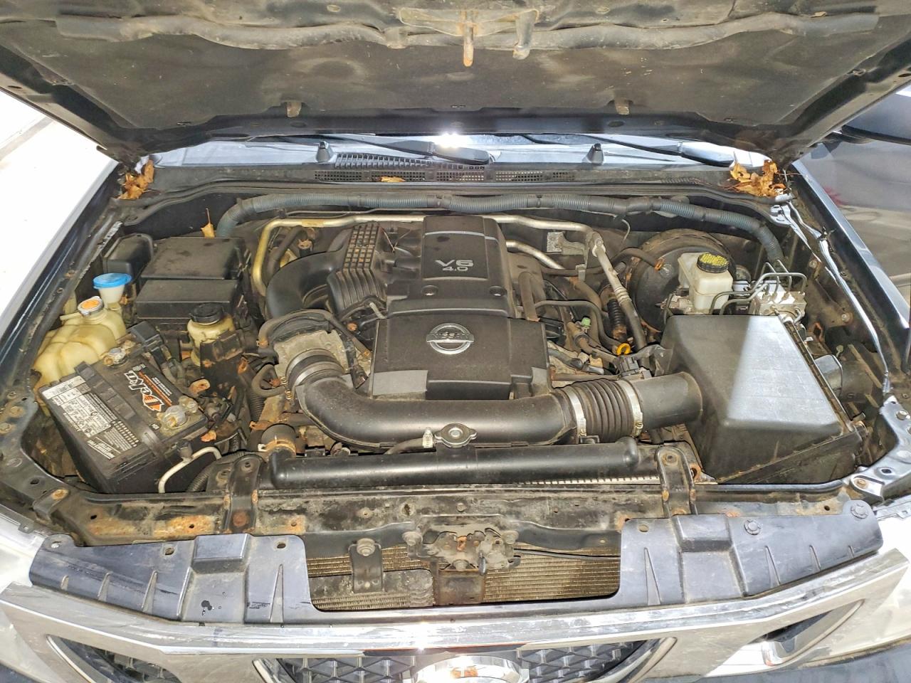 Nissan Frontier Se V6