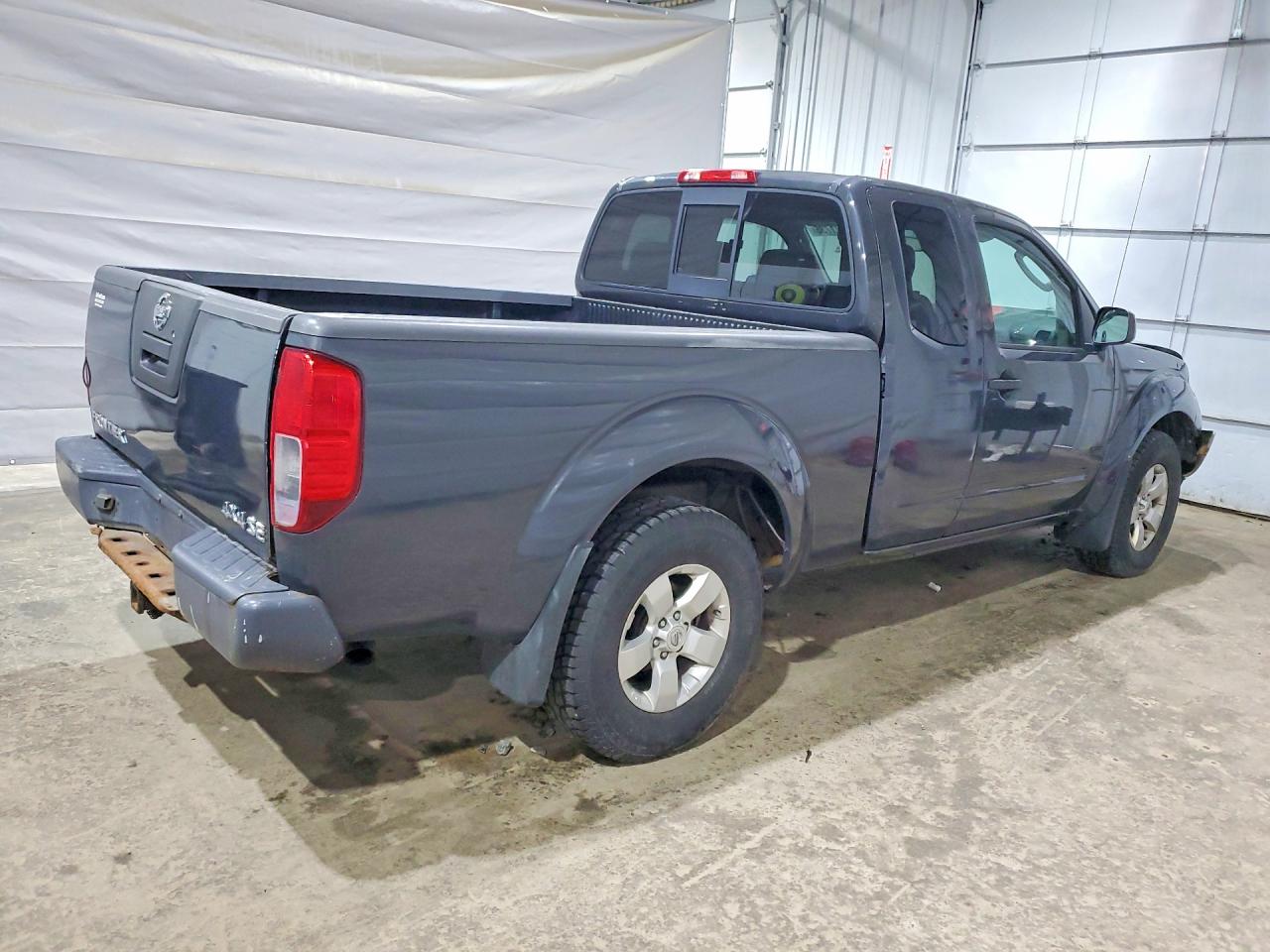 Nissan Frontier Se V6