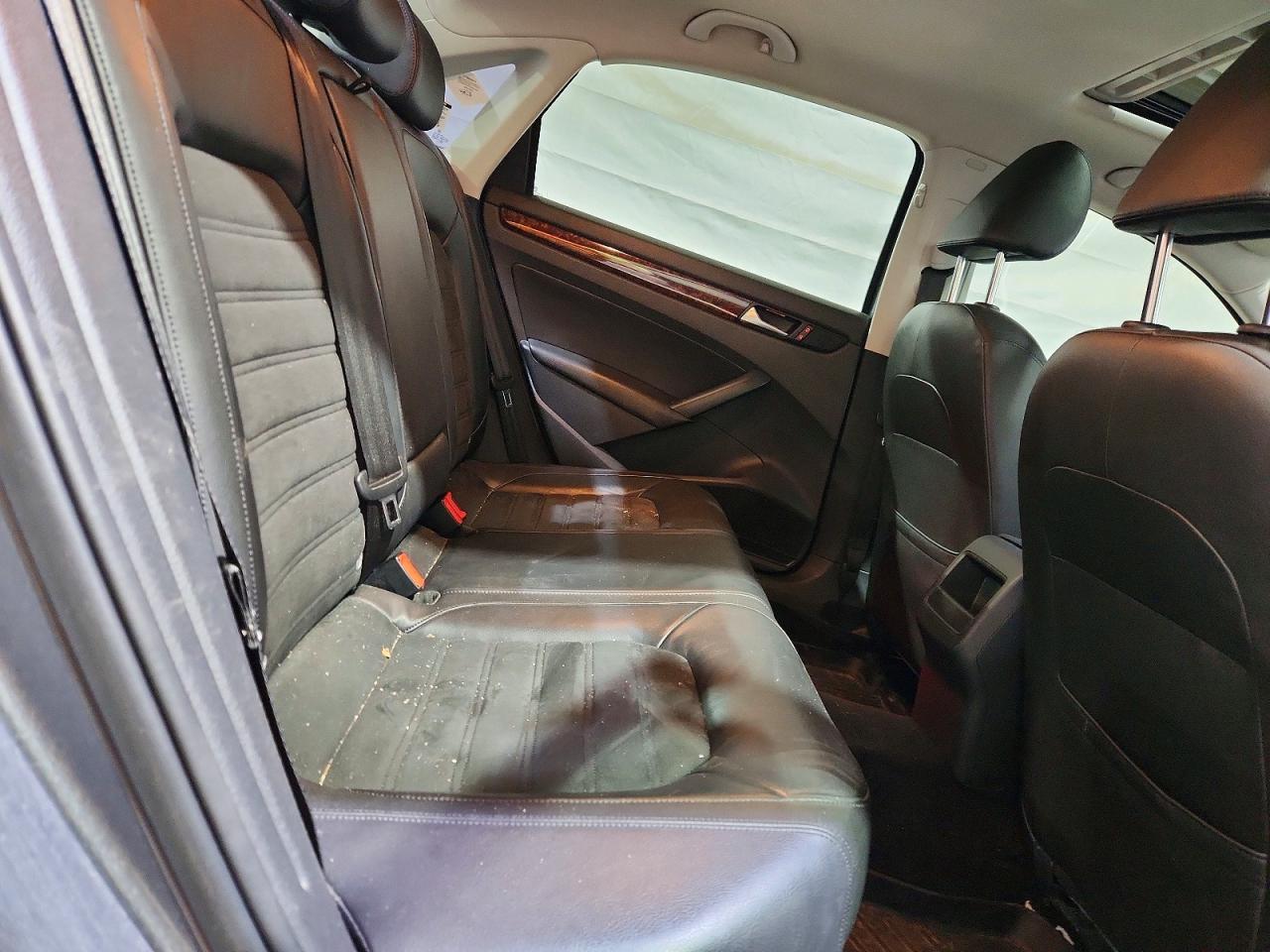 Volkswagen Passat Sel