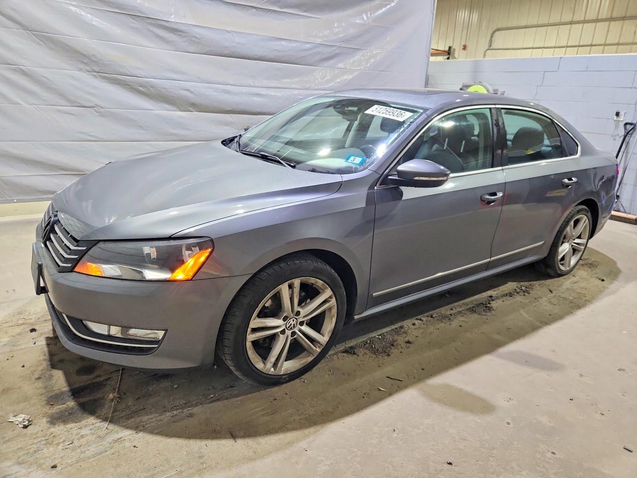 Salvage Volkswagen Passat Image