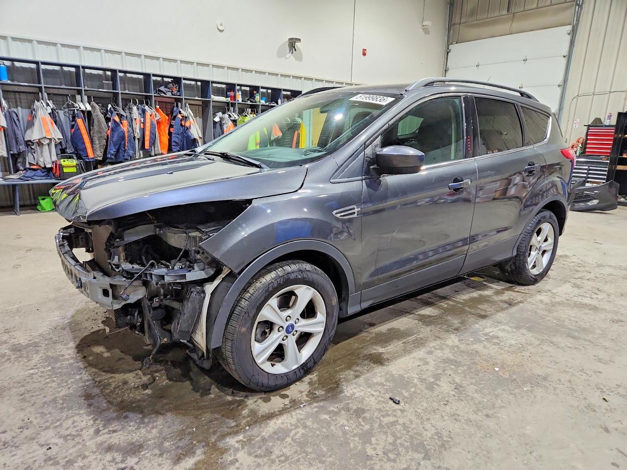 Salvage Ford Escape Image
