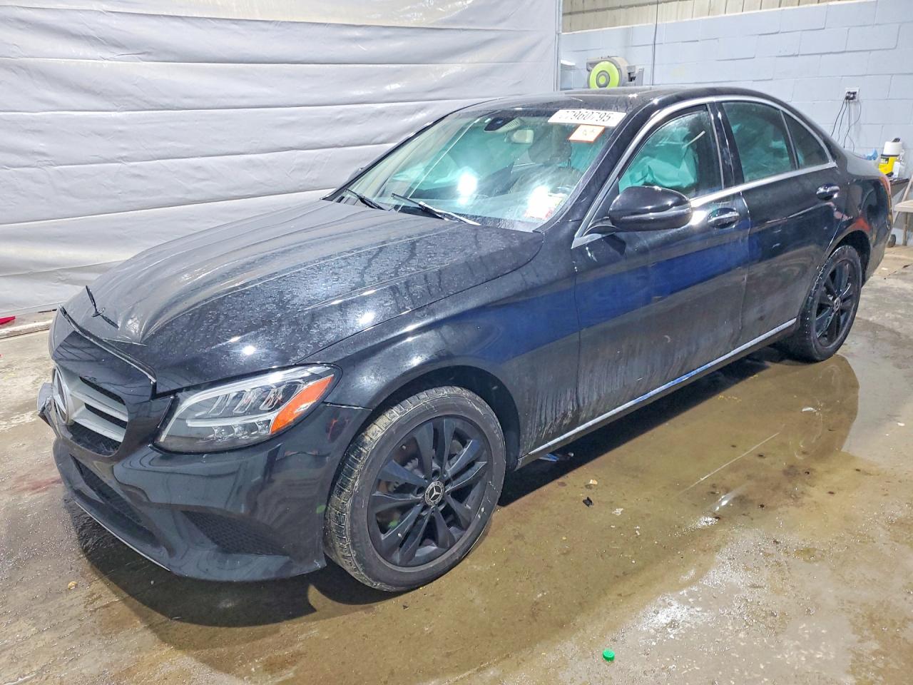 Salvage Mercedes-Benz C-Class Image