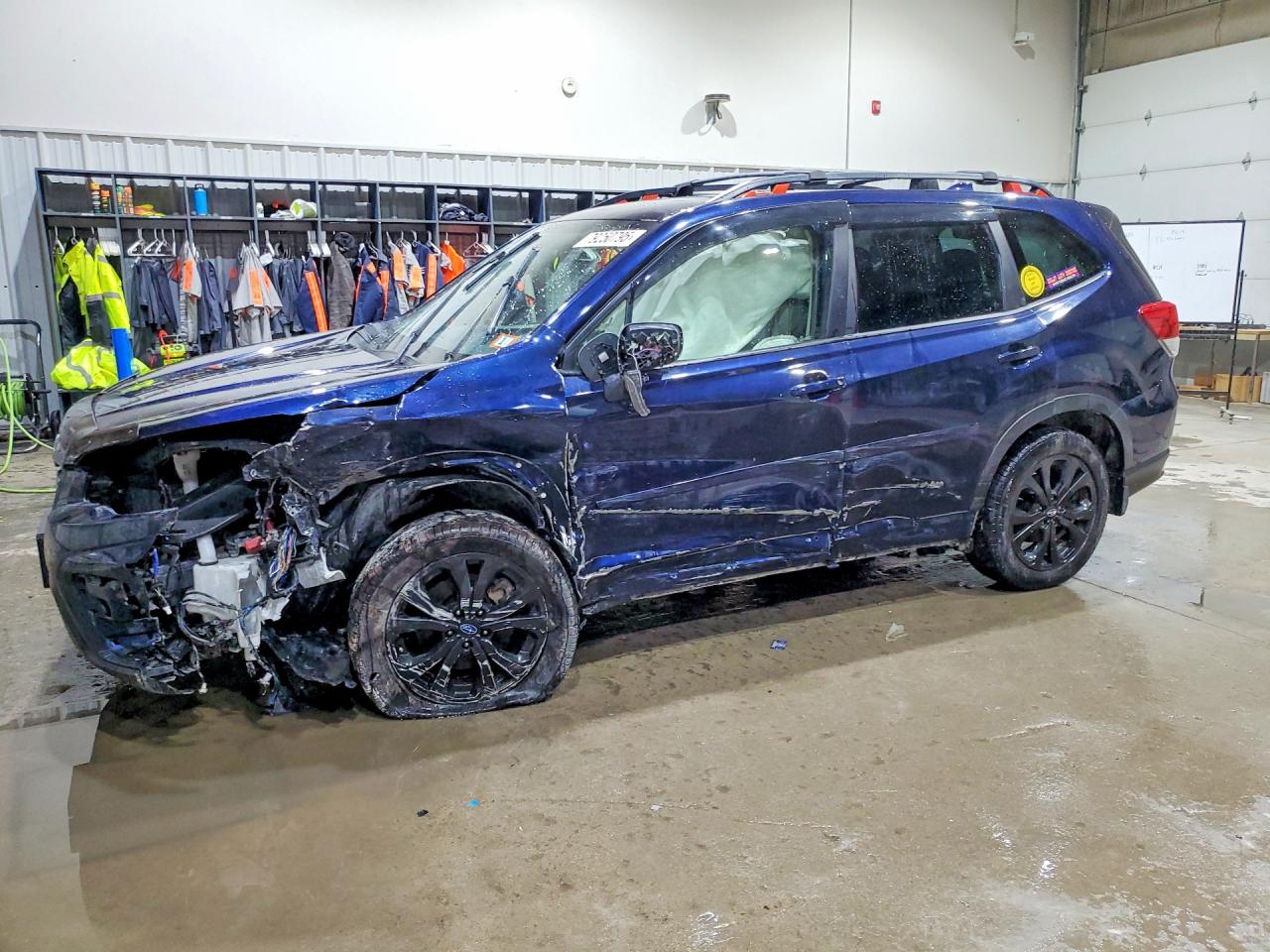 Salvage Subaru Forester Image