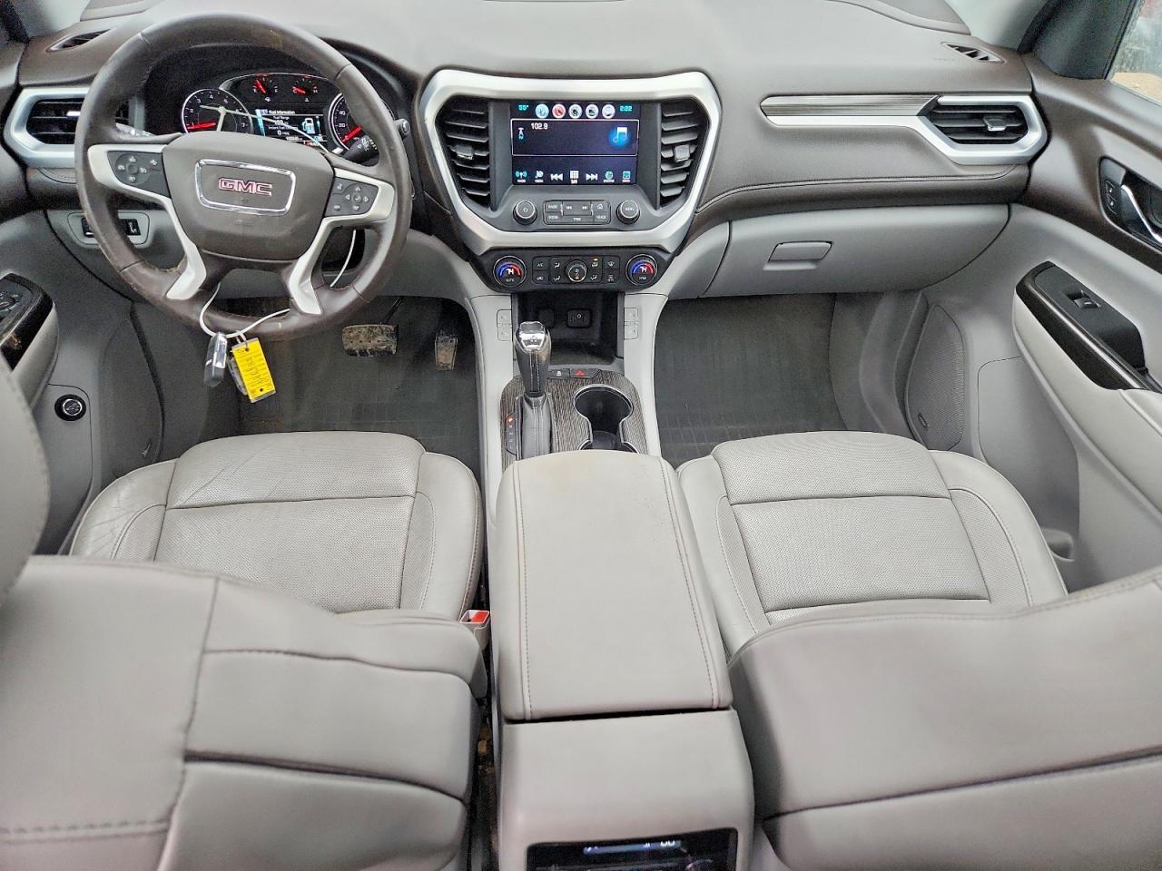 GMC Acadia Slt-2